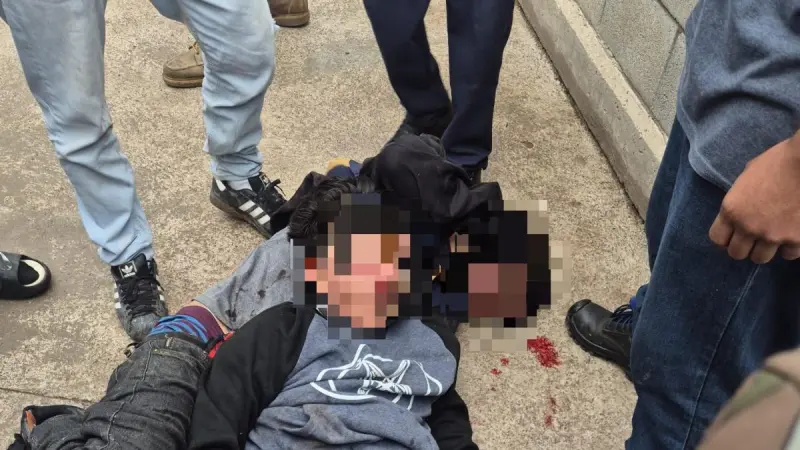 Madre de 'Los Cuates' defiende su inocencia tras ataque en escuela de Torreón