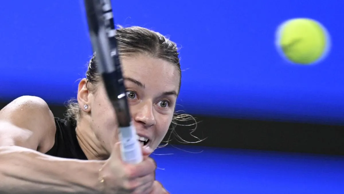 Tenista polaca Chwalinska gana a los 25 años su primer torneo WTA