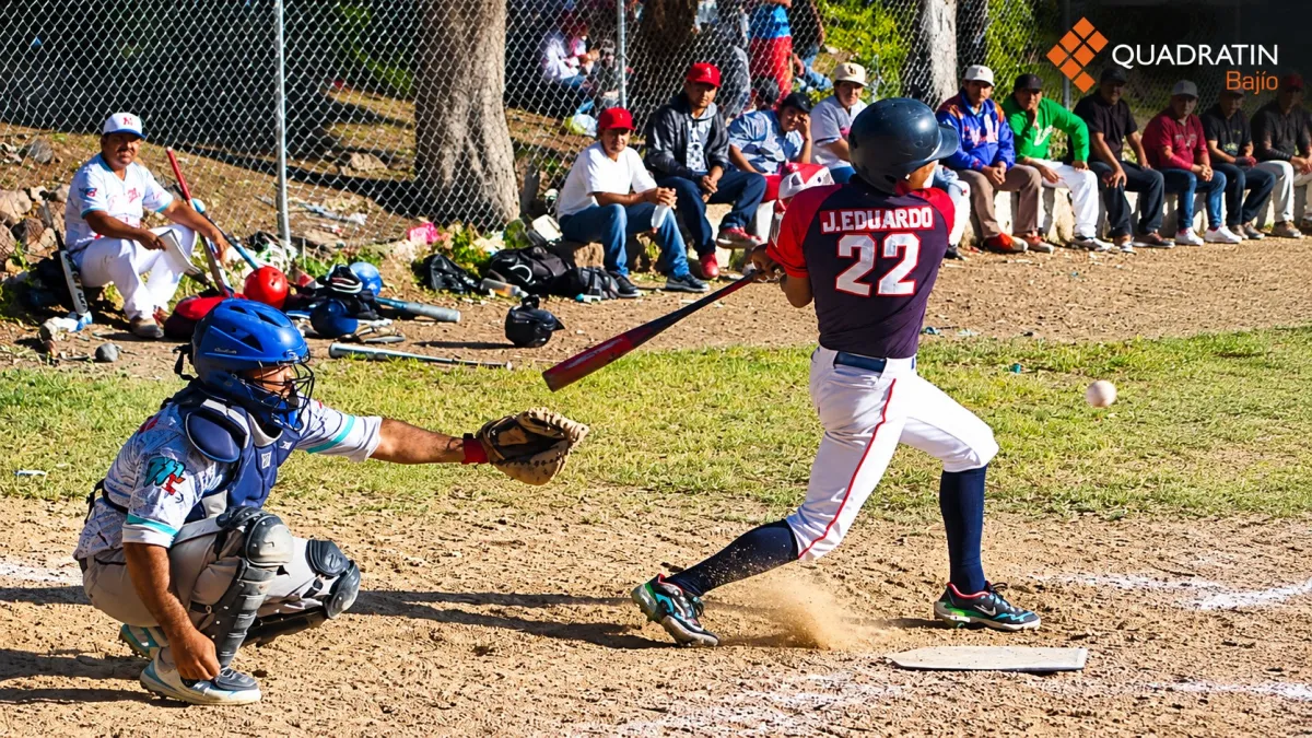 Astros de Las Mangas siguen invictos