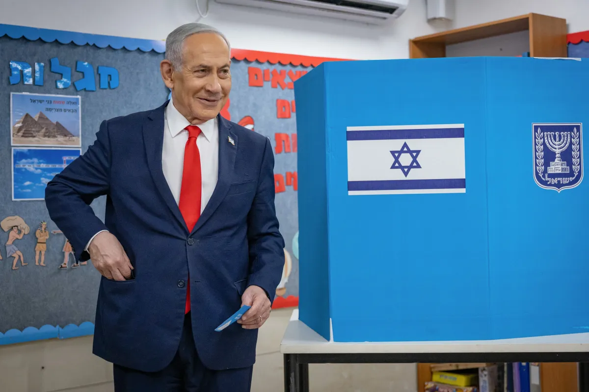 ¿Por qué Netanyahu puede seguir gobernando aunque pierda apoyos en Israel?