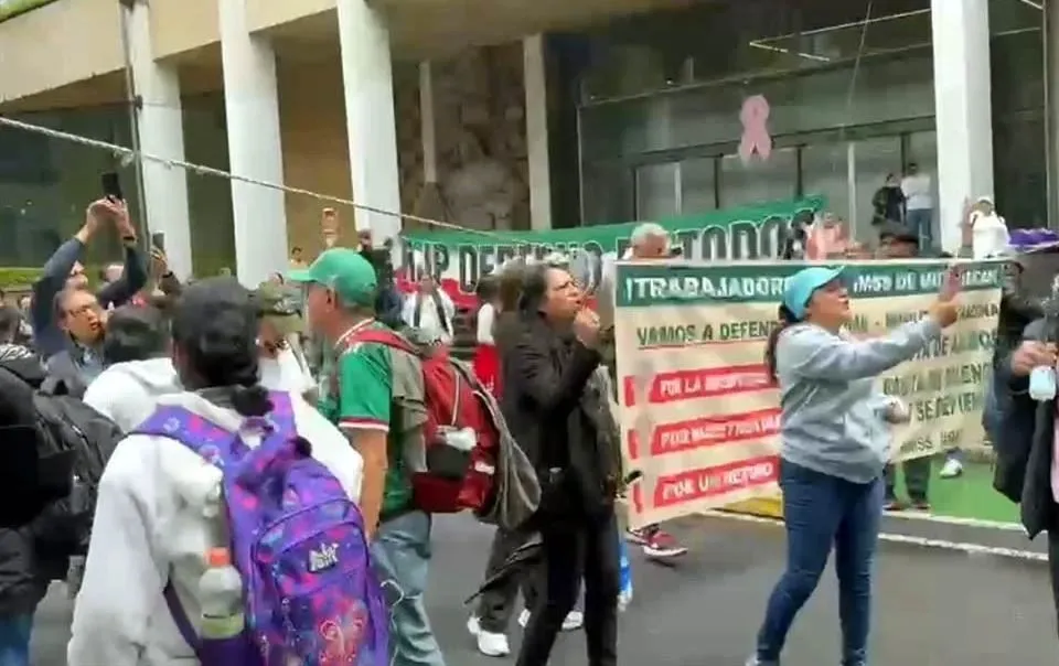 Pide Sheinbaum a titular del IMSS atender reclamos legítimos