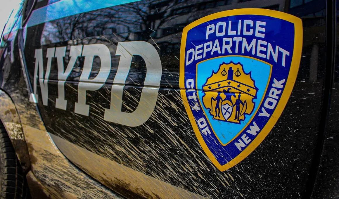Detienen a hombre por apuñalar a trabajador municipal en Mount Vernon