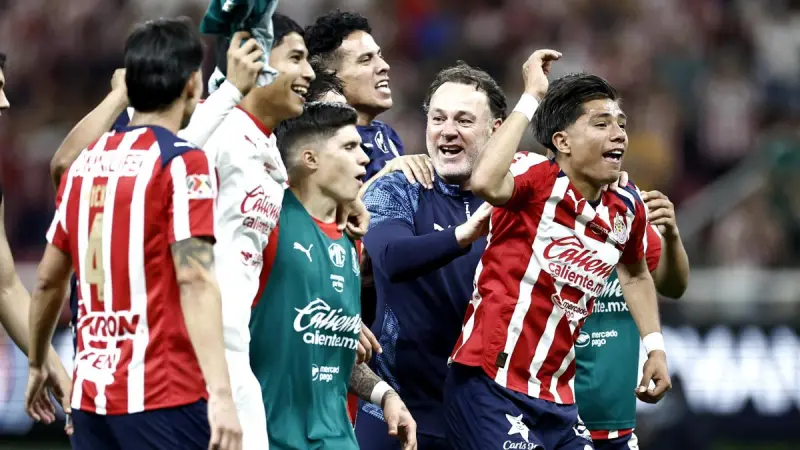 El efecto Milito en Chivas: Guadalajara vuelve a convertirse en cantera del Tri