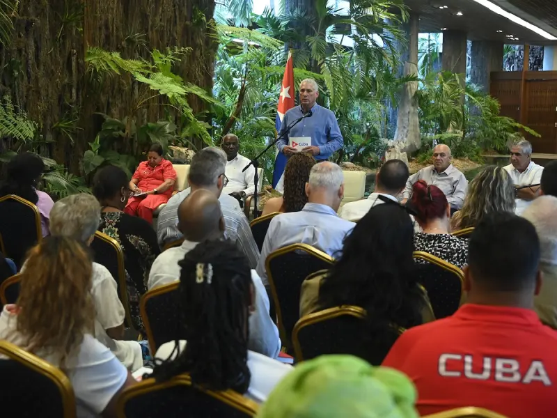 El presidente de Cuba felicita a Morena por sus 15 años y plantea profundizar vínculos