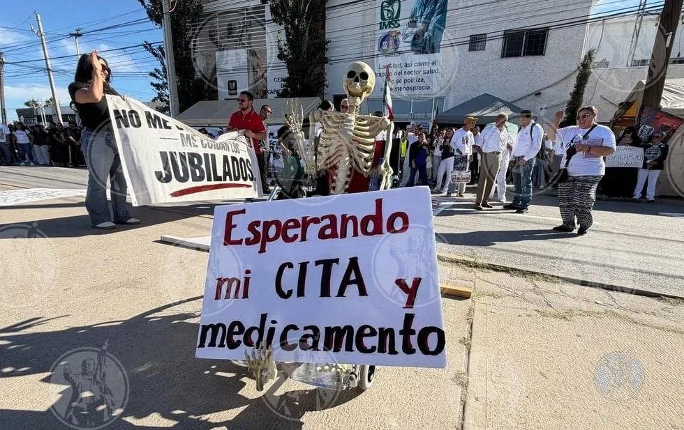 Convocan empleados del IMSS a rueda de prensa