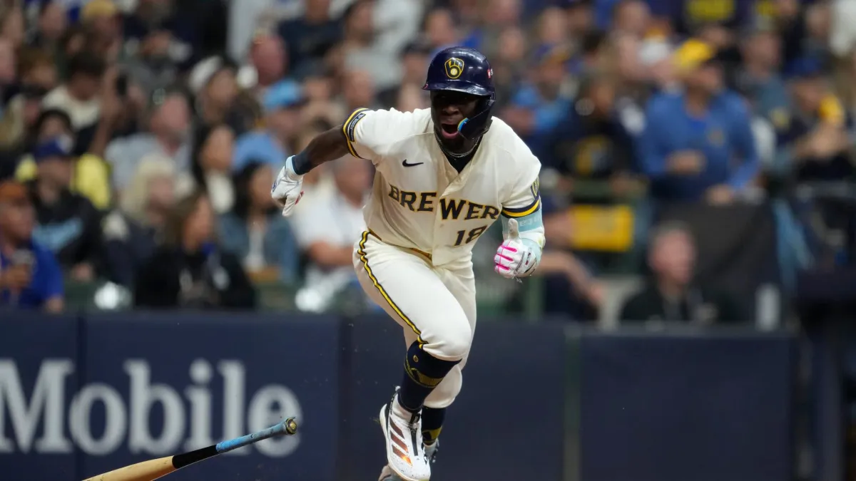 Brewers remontan a Dodgers y pegan primero en la Serie de Campeonato