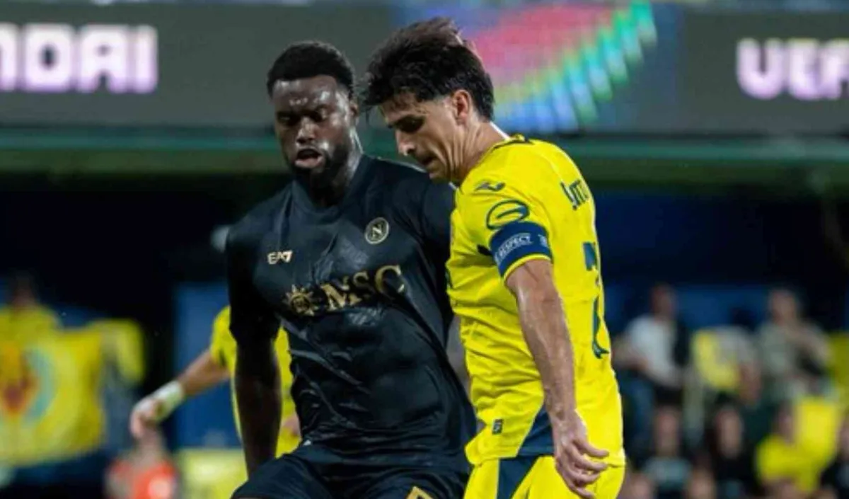 El Villarreal remonta al Napoli y entierra su maleficio europeo con un sólido 3-1
