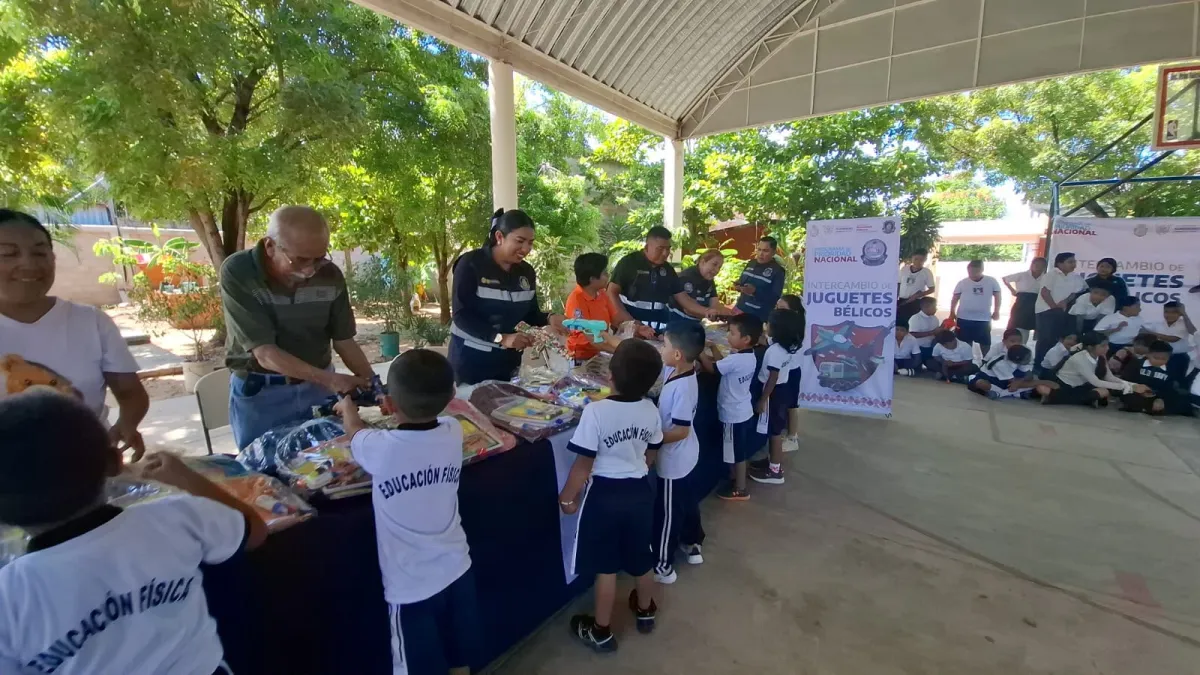 Refuerza SSP Guerrero prevención del delito en San Luis Acatlán