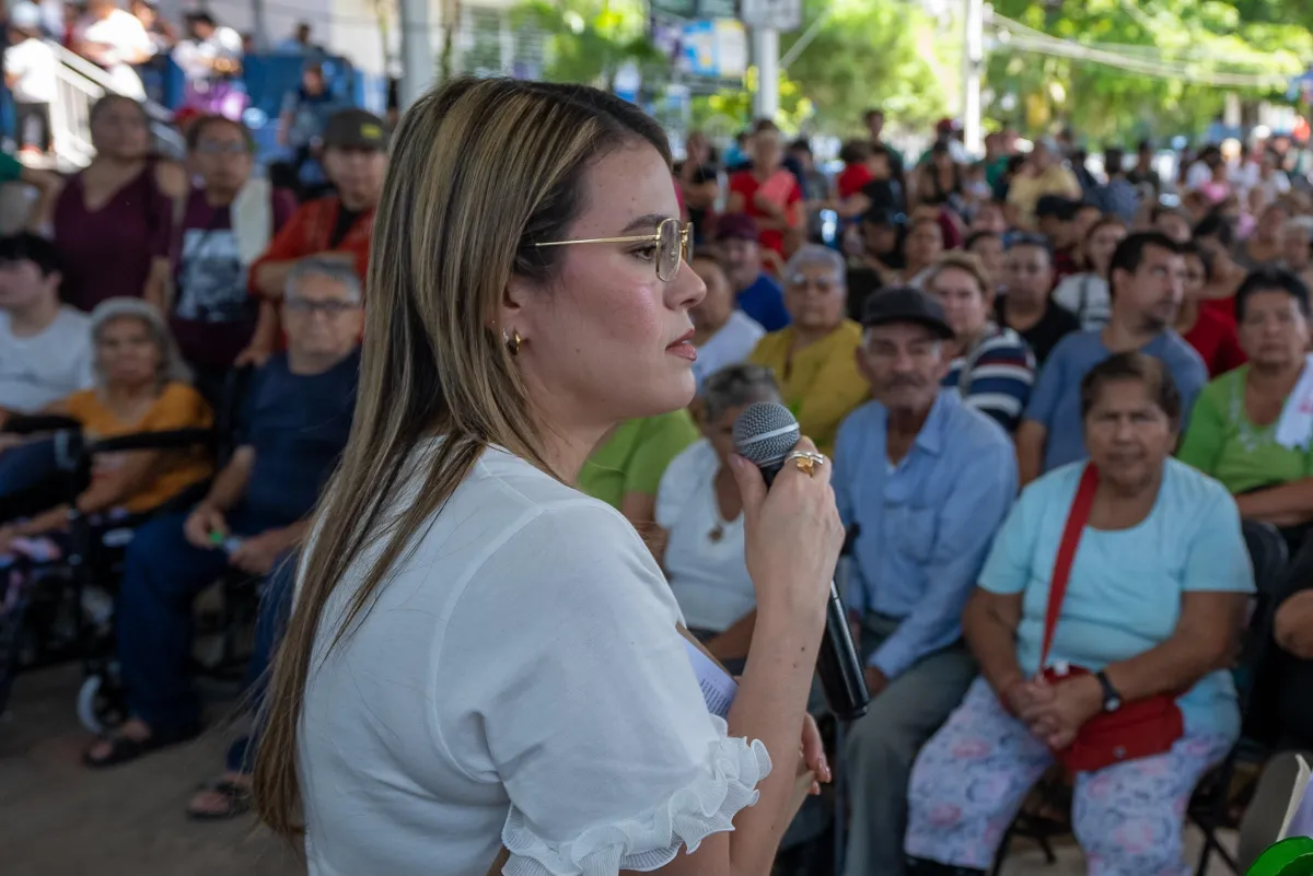 Alcaldesa Ana Miriam Ramos llama a la población de Culiacán a protegerse ante efectos del huracán Simon