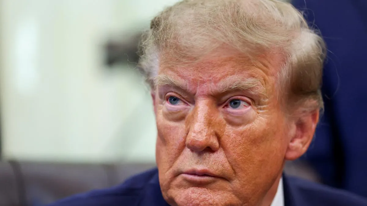 Trump cae a 31 por ciento de aprobación, el nivel más bajo de sus dos mandatos