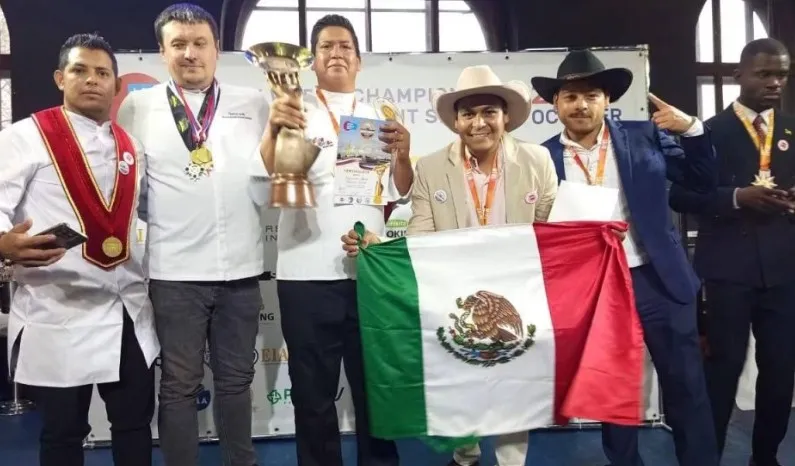 Conquistan tres guanajuatenses el oro en el Mundial de Restaurantes en Rusia
