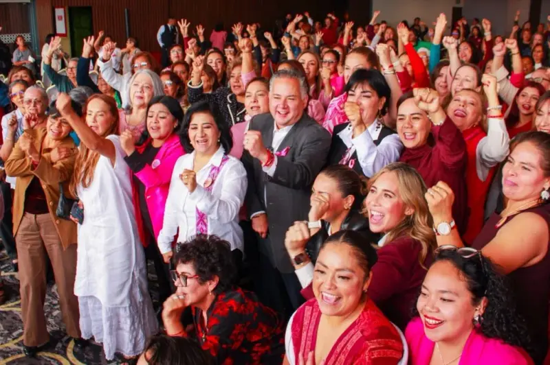 Santiago Nieto llama a fortalecer la prevención del cáncer de mama en Querétaro