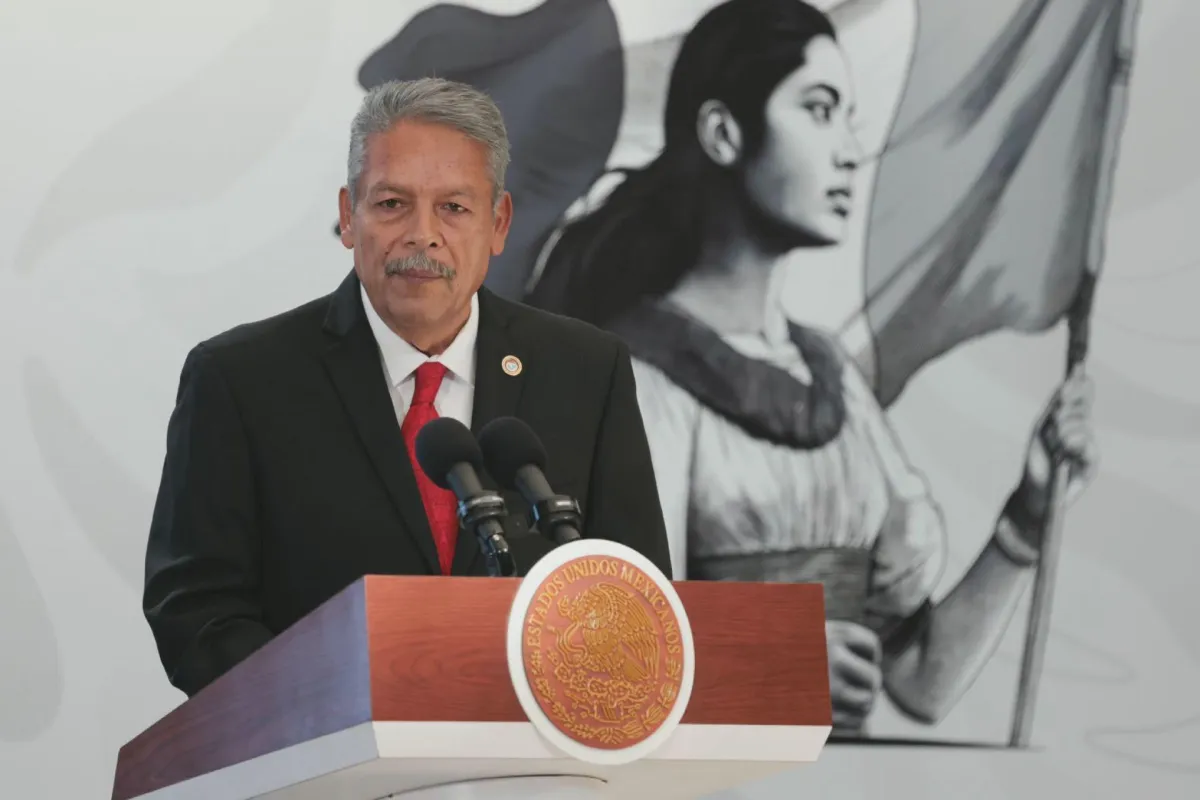 Tereso Medina ofrece mediar para buscar una salida a la crisis de AHMSA