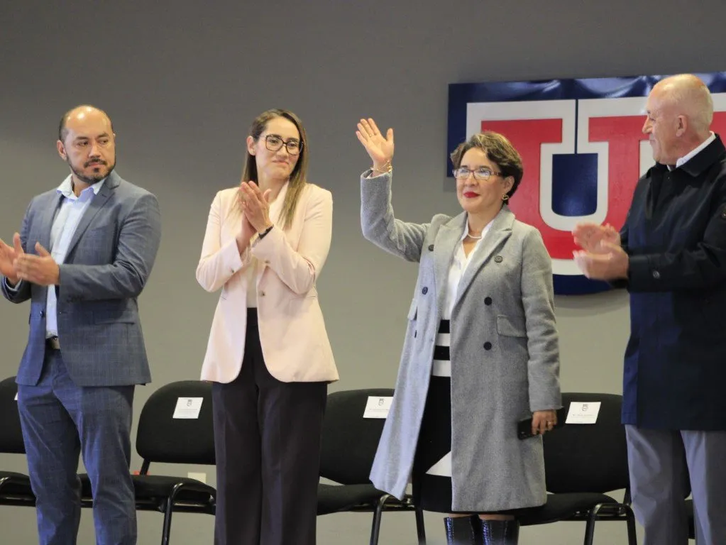 Destaca rectora de la UPQ la formación tecnológica en MIMETI 4.0