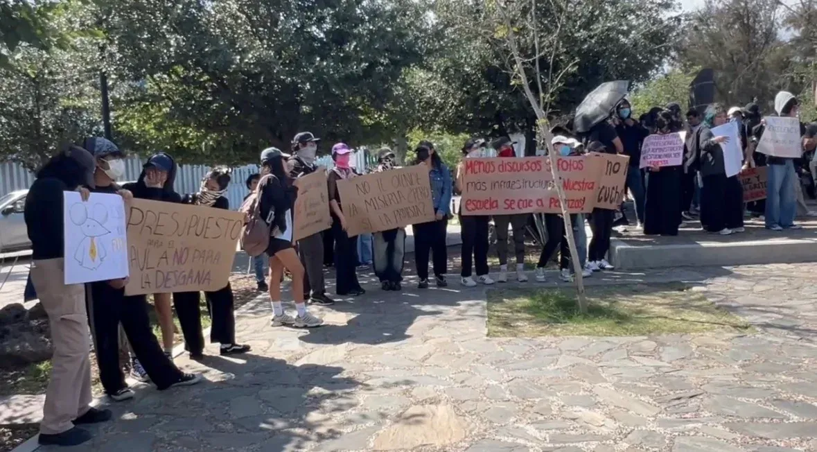 Estudiantes del ITQ marcharán para denunciar presuntas irregularidades y falta de infraestructura