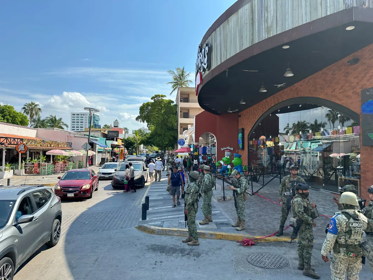 Deja atentado en la Zona Dorada de Mazatlán un joven herido
