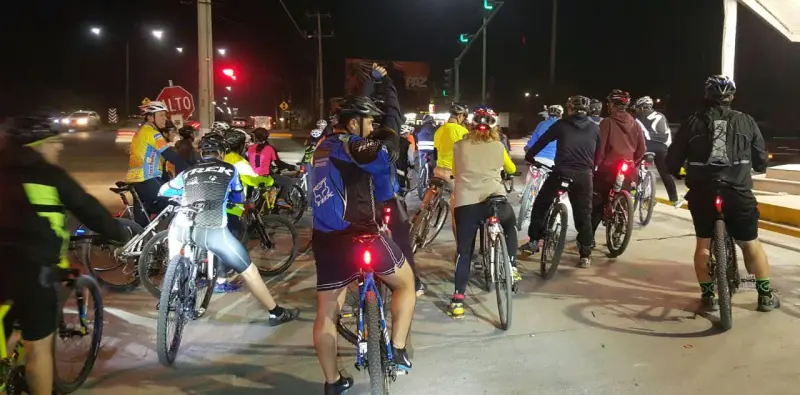 Rodadas de ciclistas aumentan con la baja de temperatura