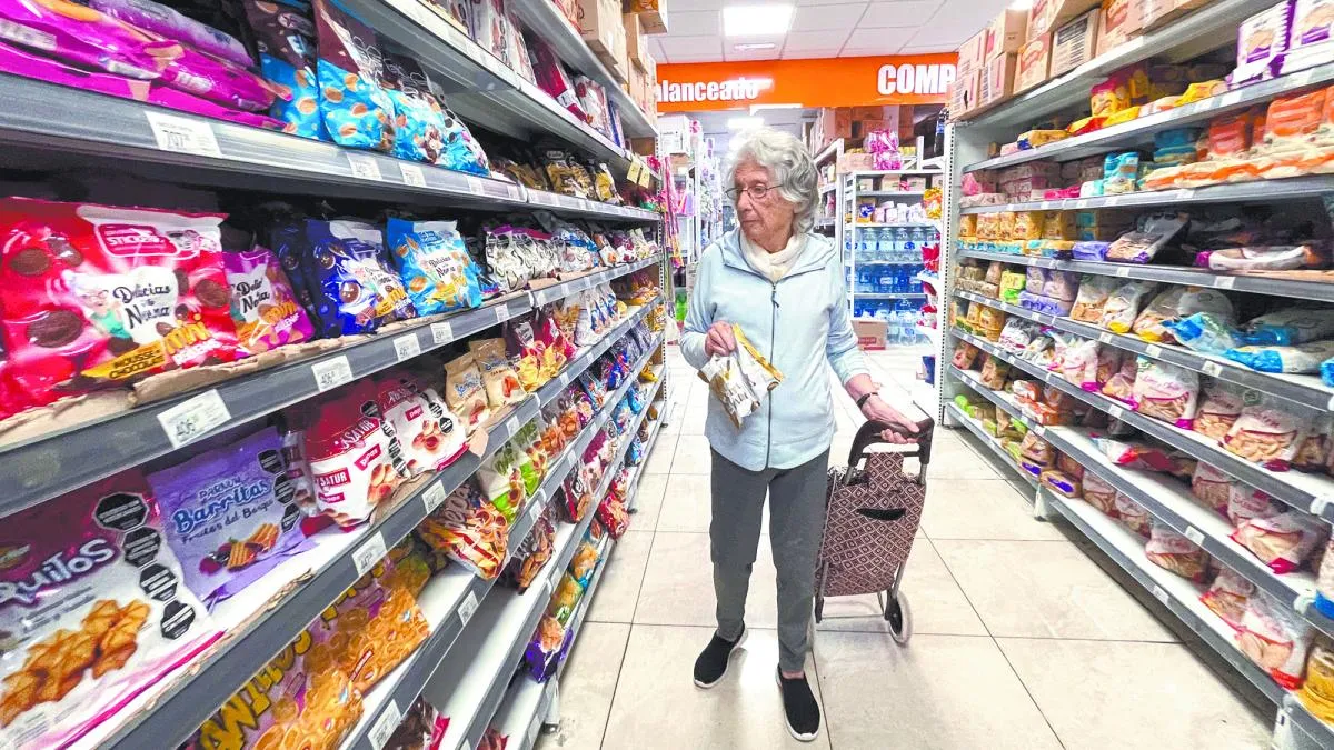 Coca-Cola, Nestlé y P&G advierten de más alzas de precios por la presión de los costos