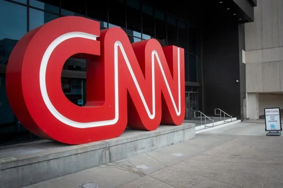 Vuelve Casa Blanca a excluir a CNN de coberturas de Trump