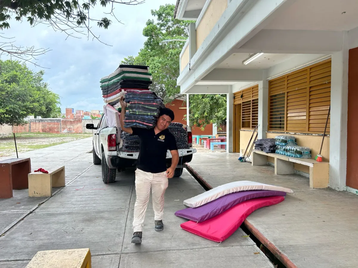 Cancún prepara 82 refugios ante lluvias y huracanes; uno acepta mascotas