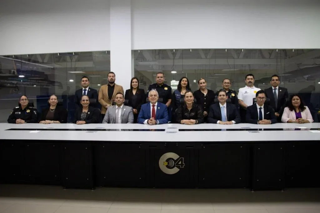 SSPMQ y SEDEQ acuerdan reforzar prevención de riesgos digitales en escuelas
