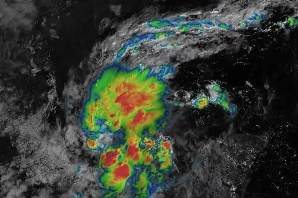 Se forma Depresión Tropical Nueve en Golfo de México
