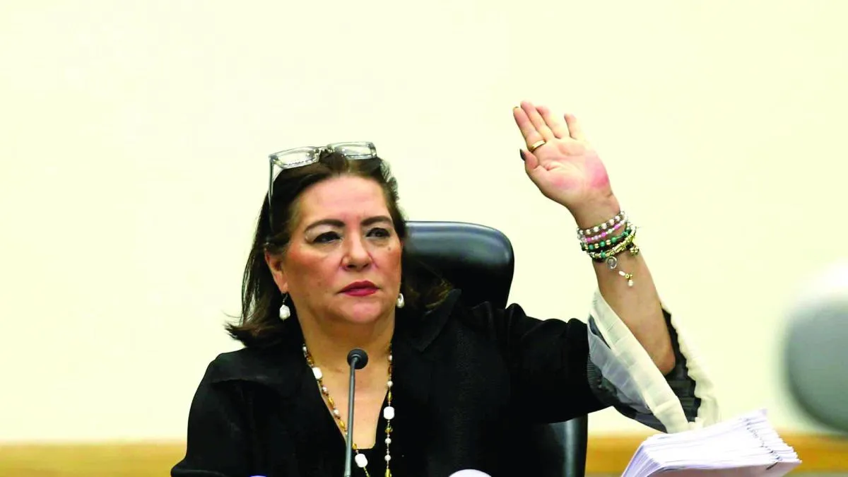Taddei dice a consejerías que NO renunciará a la presidencia del INE