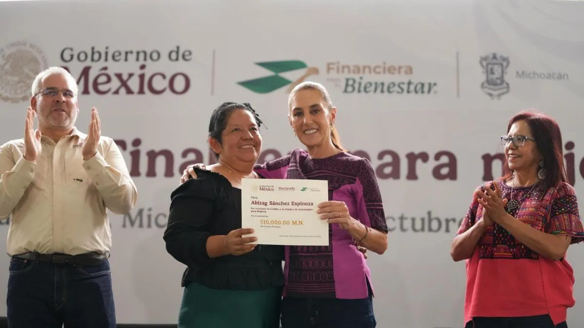 Presidenta Claudia Sheinbaum consolida meta de 56 mil 500 créditos a mujeres en Michoacán