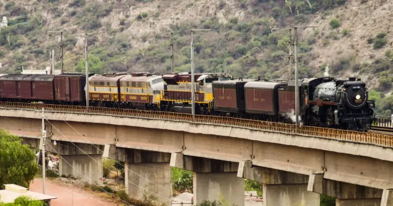 Mueren dos agentes de la Guardia Nacional tras descarrilamiento de tren en Jalisco