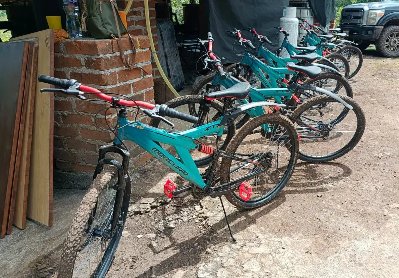 Productores de Etúcuaro reciben apoyo federal para ruta ciclista