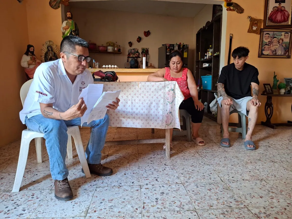 Regresan a Yucatán migrantes deportados desde EU con apoyo del gobierno