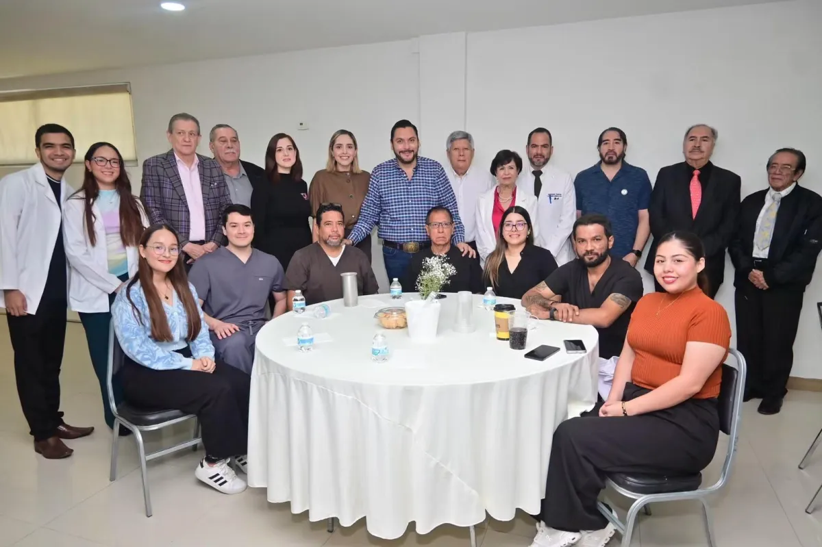 Ayuntamiento de Monclova destaca vocación y entrega de médicos en su día
