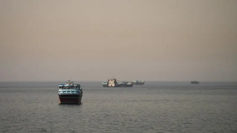 Agencia marítima británica reporta ataques contra dos petroleros en el estrecho de Ormuz