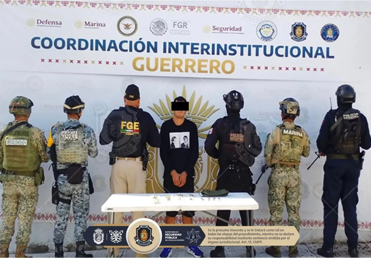 Detienen a 3 con droga y moto robada en Acapulco