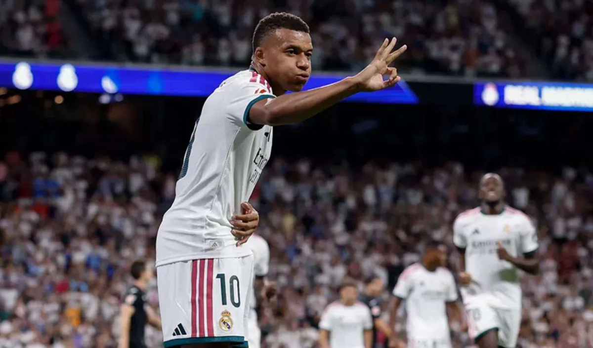 Mbappé persigue los 100 goles y amenaza otro registro de Cristiano