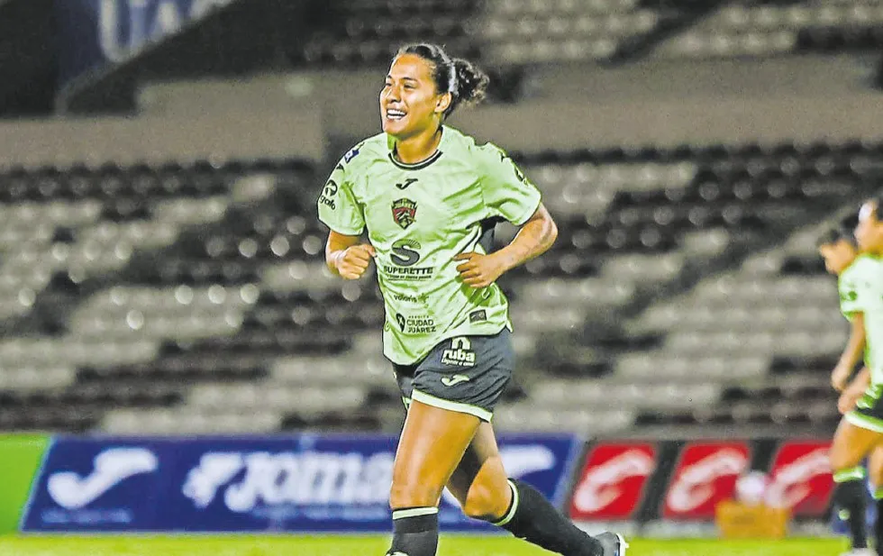 Hace historia Aisha Solórzano con hat-trick en la goleada de las Bravas sobre Xolas