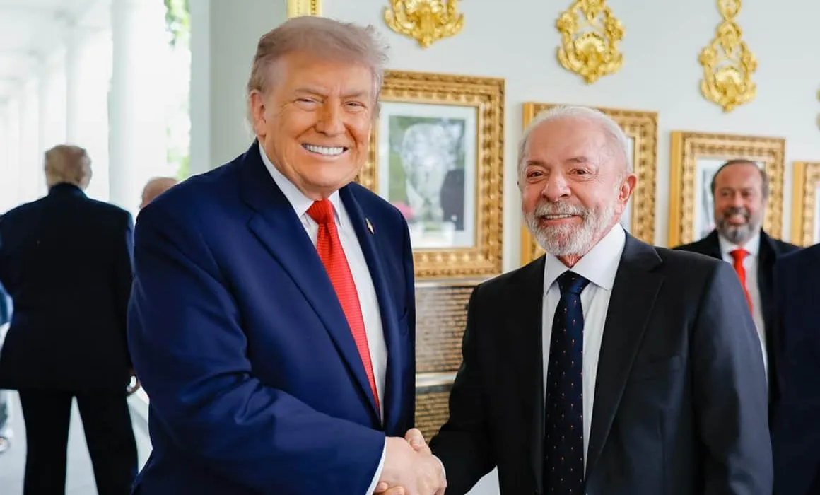 Califica Trump de amañadas las elecciones presidenciales de Brasil