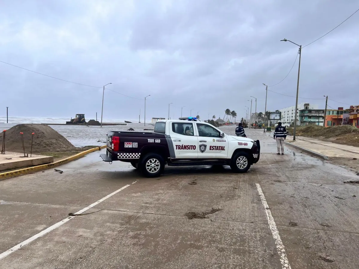 Cierran circulación en malecón de Coatzacoalcos