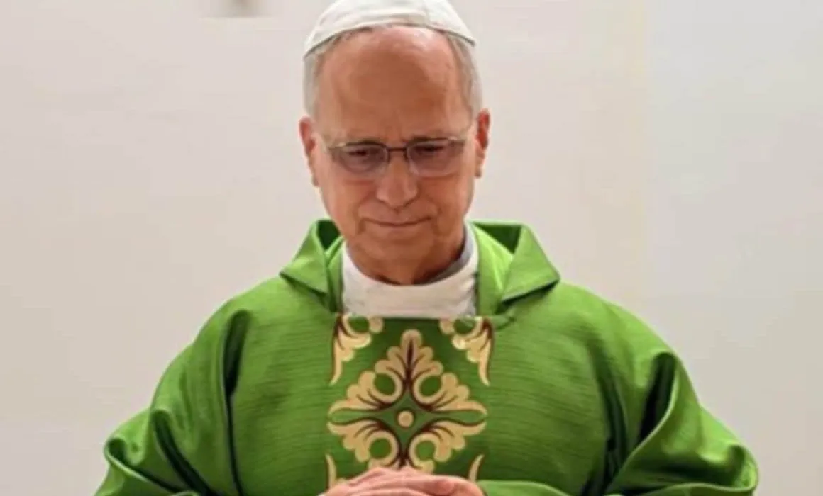Oficia papa León XIV misa en su habitación del Hospital Gemelli