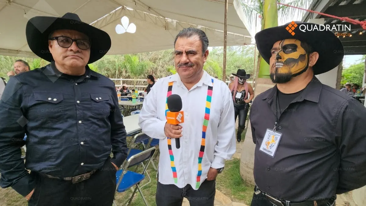 Apoya Armando Contreras tercera Cabalgata Muertera en Valle Eteco