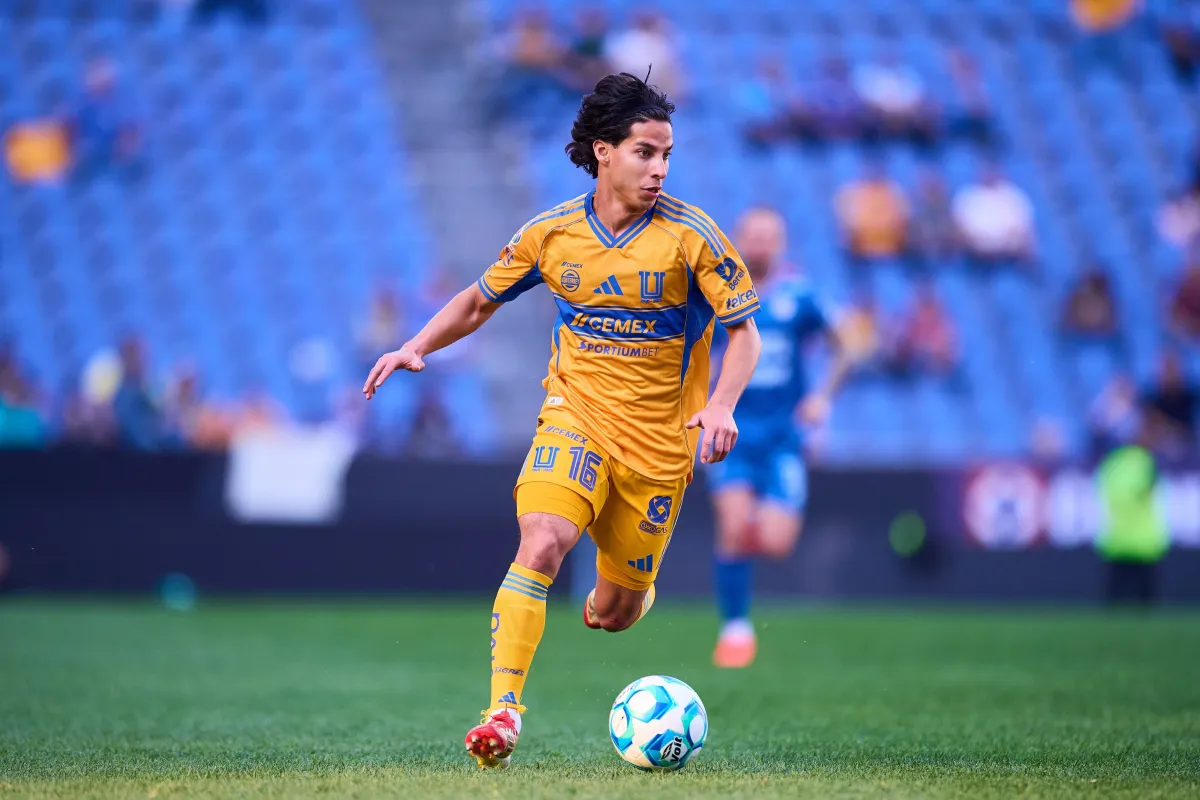 ¡Gana una fortuna! Destapan sueldazo de Diego Lainez en Tigres
