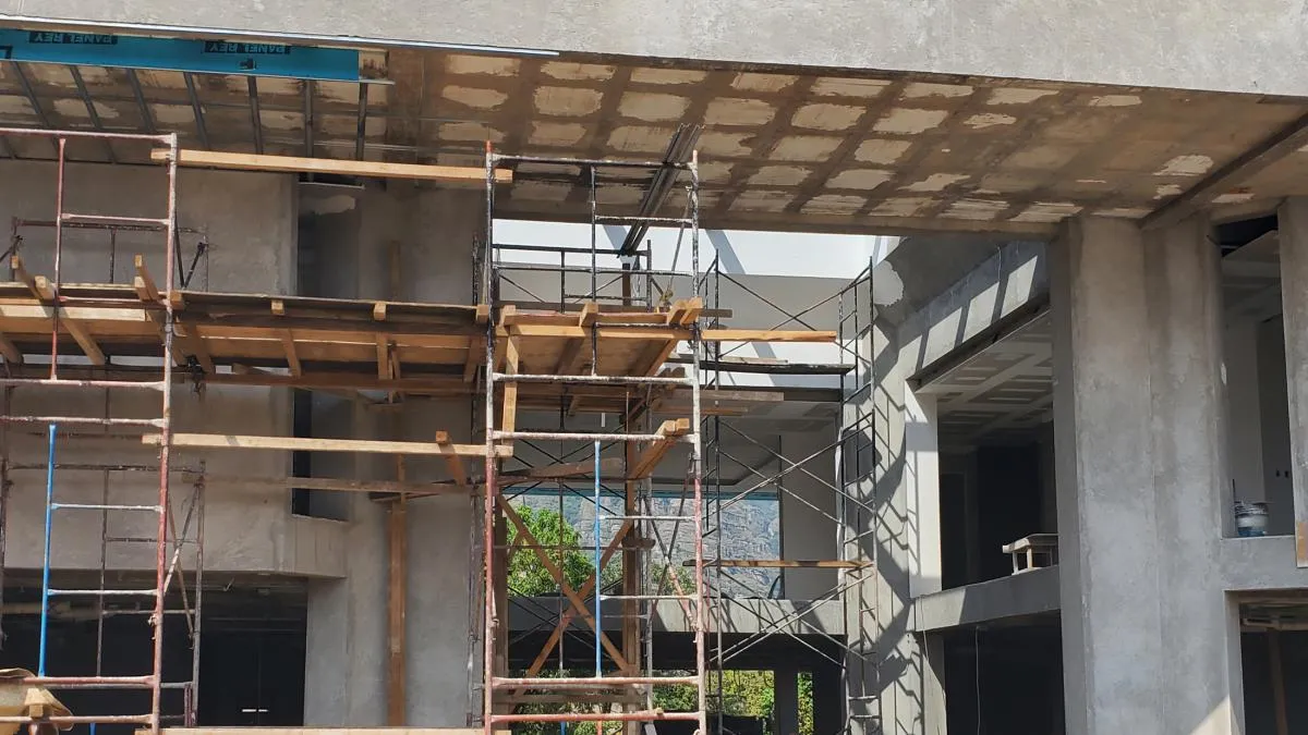 Vyda Tepoztlán construía sin permiso, cabañas y alberca en El Tepozteco; Profepa les clausura