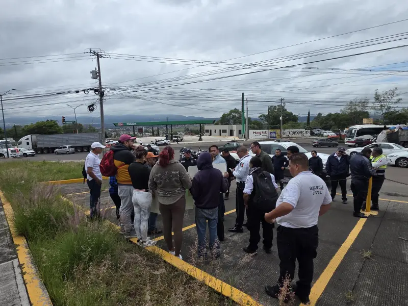 Liberan circulación en salida a Quiroga tras diálogo con autoridades