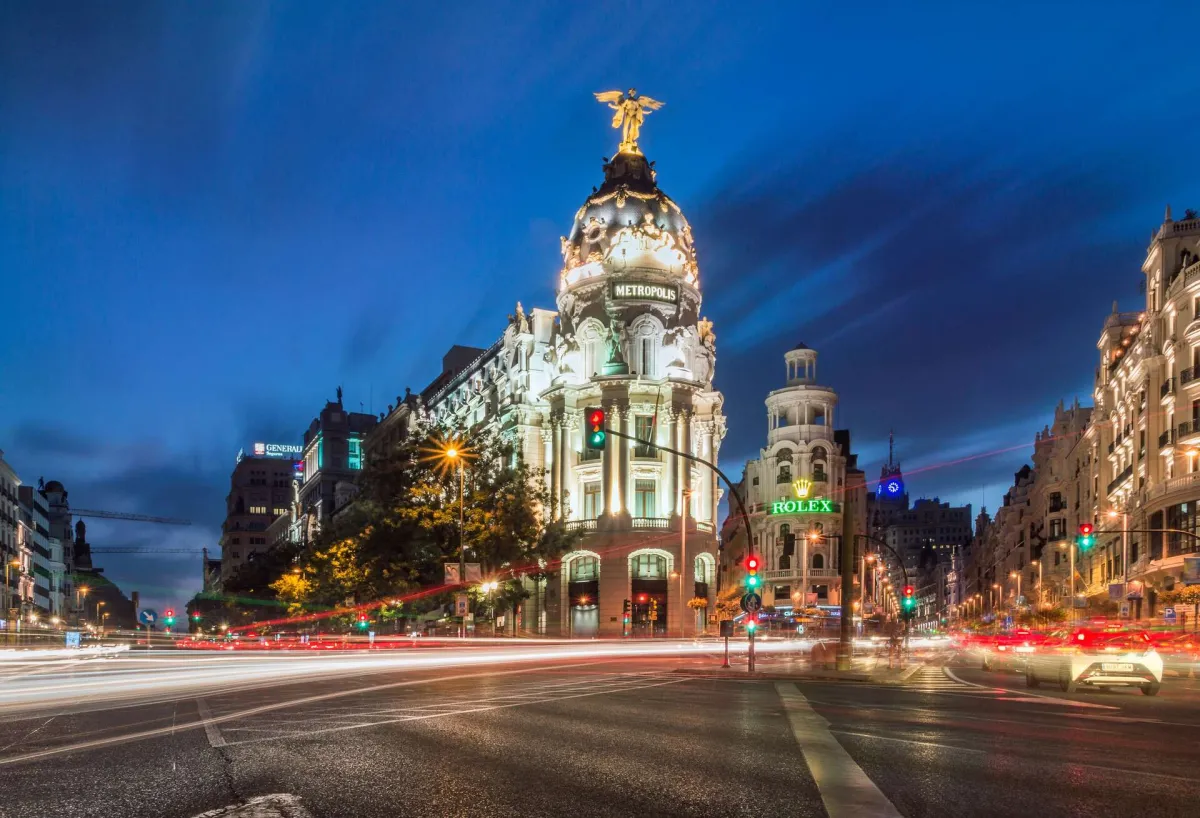 México ya no viene a comprar España: viene a quedarse