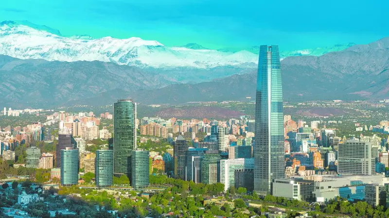 Chile presenta su Ley de Presupuestos para 2027 con endeudamiento de 25,000 millones de dólares