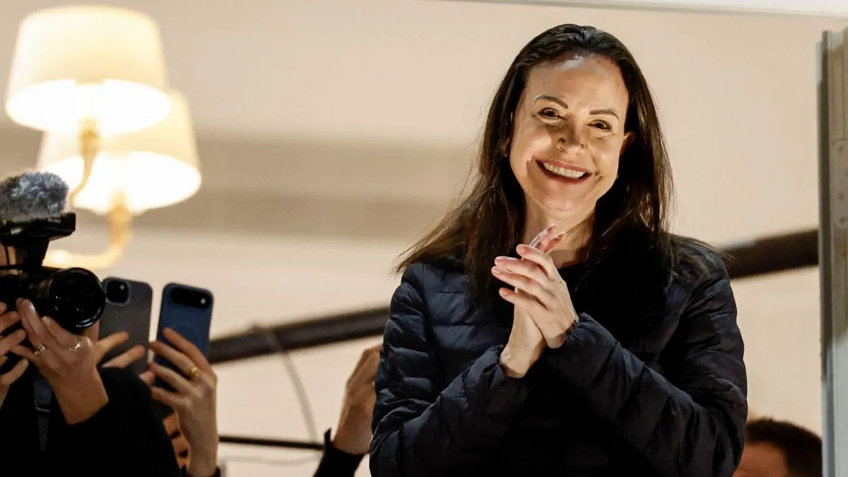 María Corina Machado regresa a Venezuela tras casi un año en el exilio
