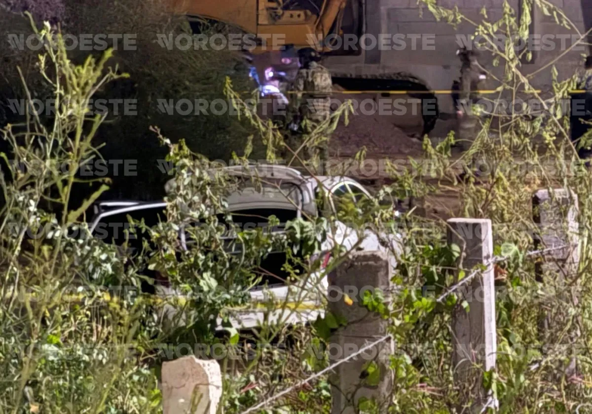 Detienen a pareja en Mazatlán que transportaba un cadáver en automóvil