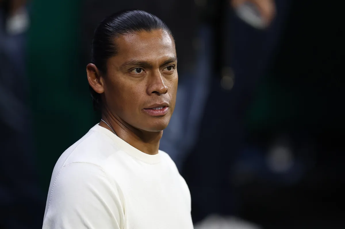 ¿Vestidor roto en Cruz Azul? Joel Huiqui lanza fuerte amenaza a sus jugadores