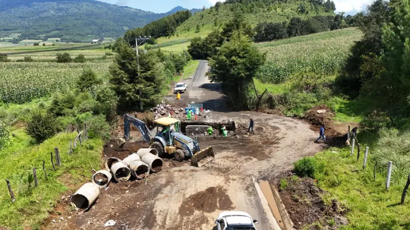 Avanza al 82% la rehabilitación del camino Arantepacua-Turícuaro