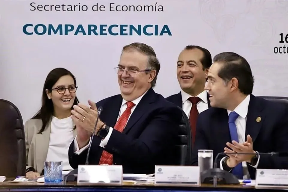 Niega Ebrard que T-MEC exija sancionar memes